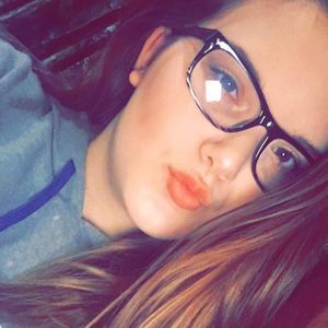 Meet your Posher, Katelyn